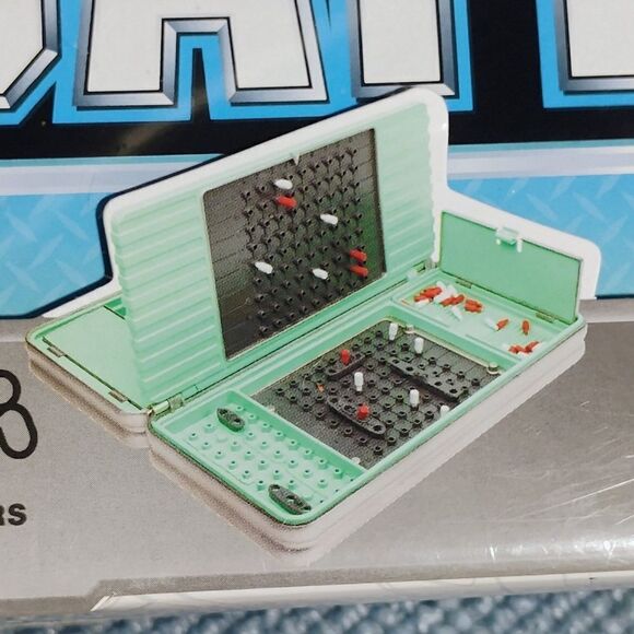 Hasbro Battleship Portable Game New! - Picture 4 of 6
